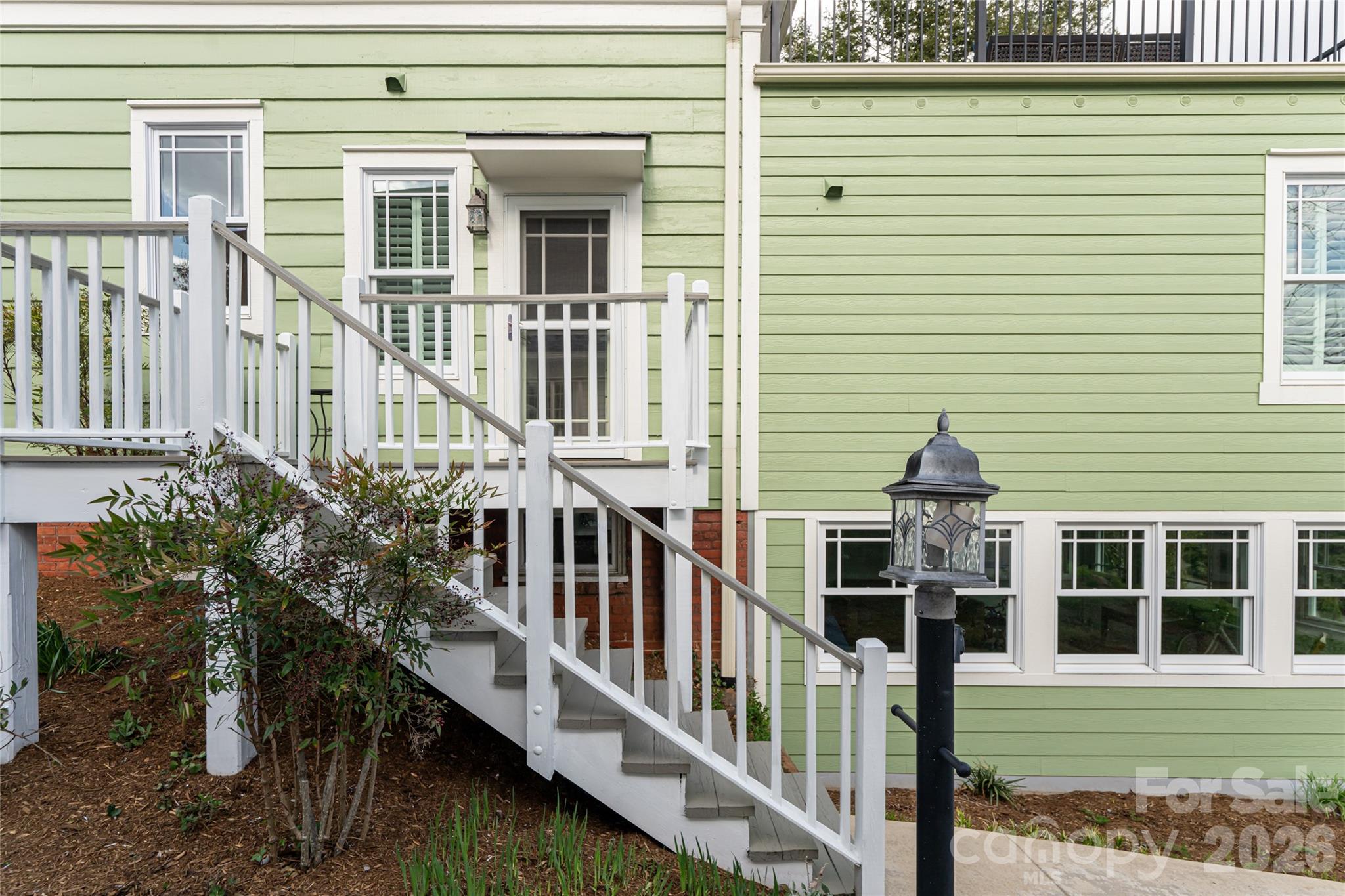 18 Edgemont Road Asheville NC 28801