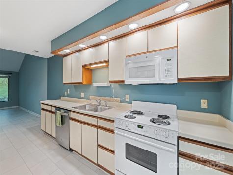 407 Sweeten Way Asheville NC 28803