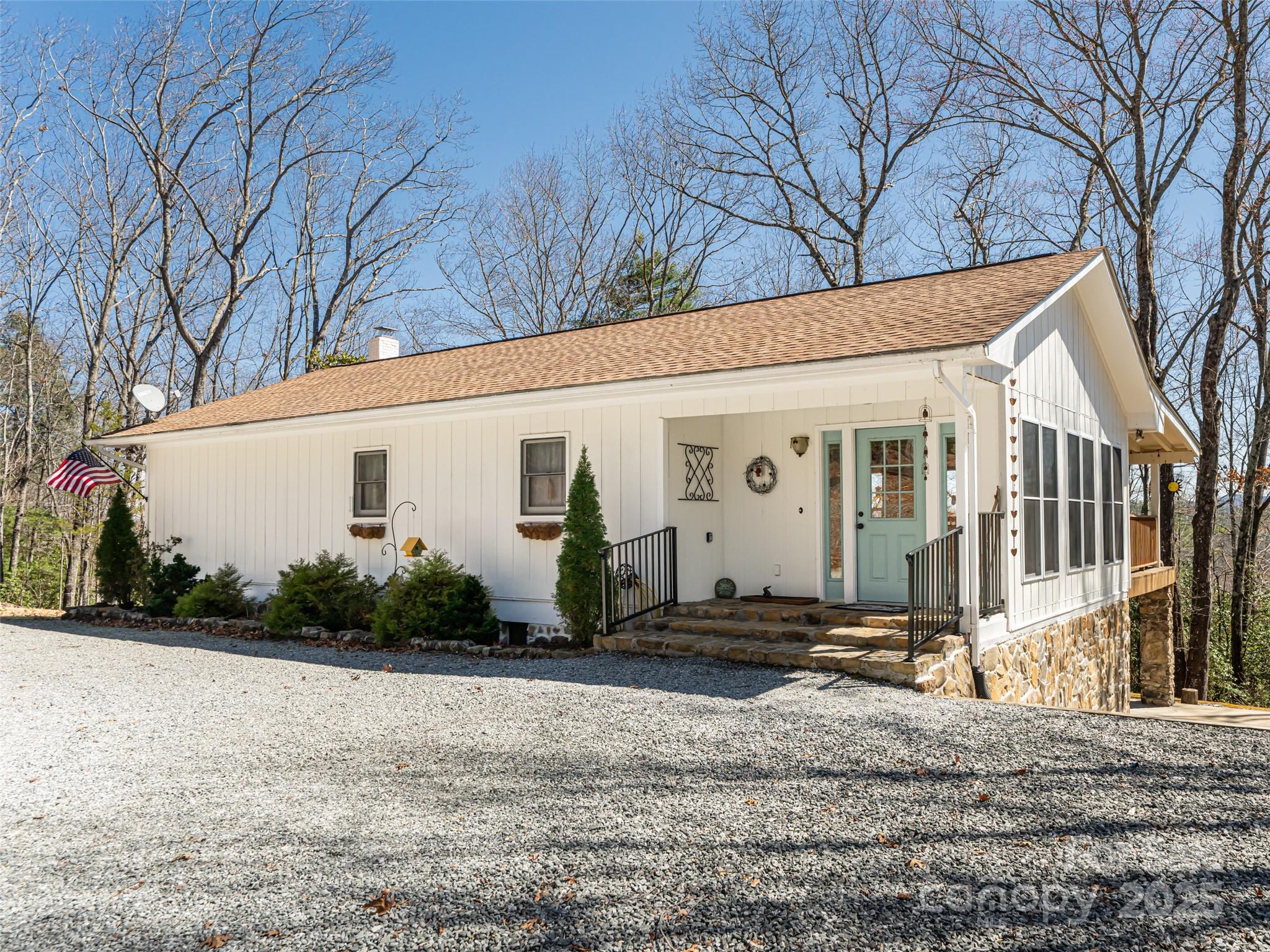 75 Deep Woods Road Mills River NC 28759