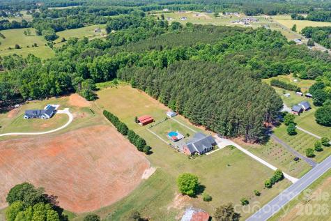 3987 Nc 27 Highway Lincolnton NC 28092