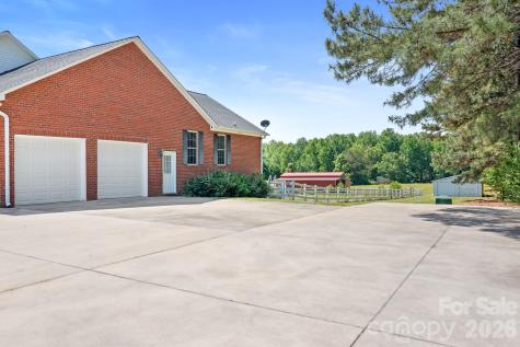 3987 Nc 27 Highway Lincolnton NC 28092