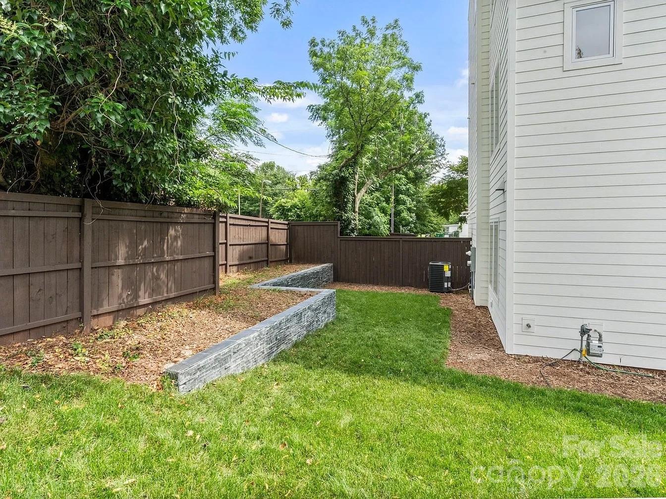 129 French Street Charlotte NC 28216