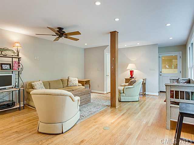1407 Chadsford Place Charlotte NC 28211