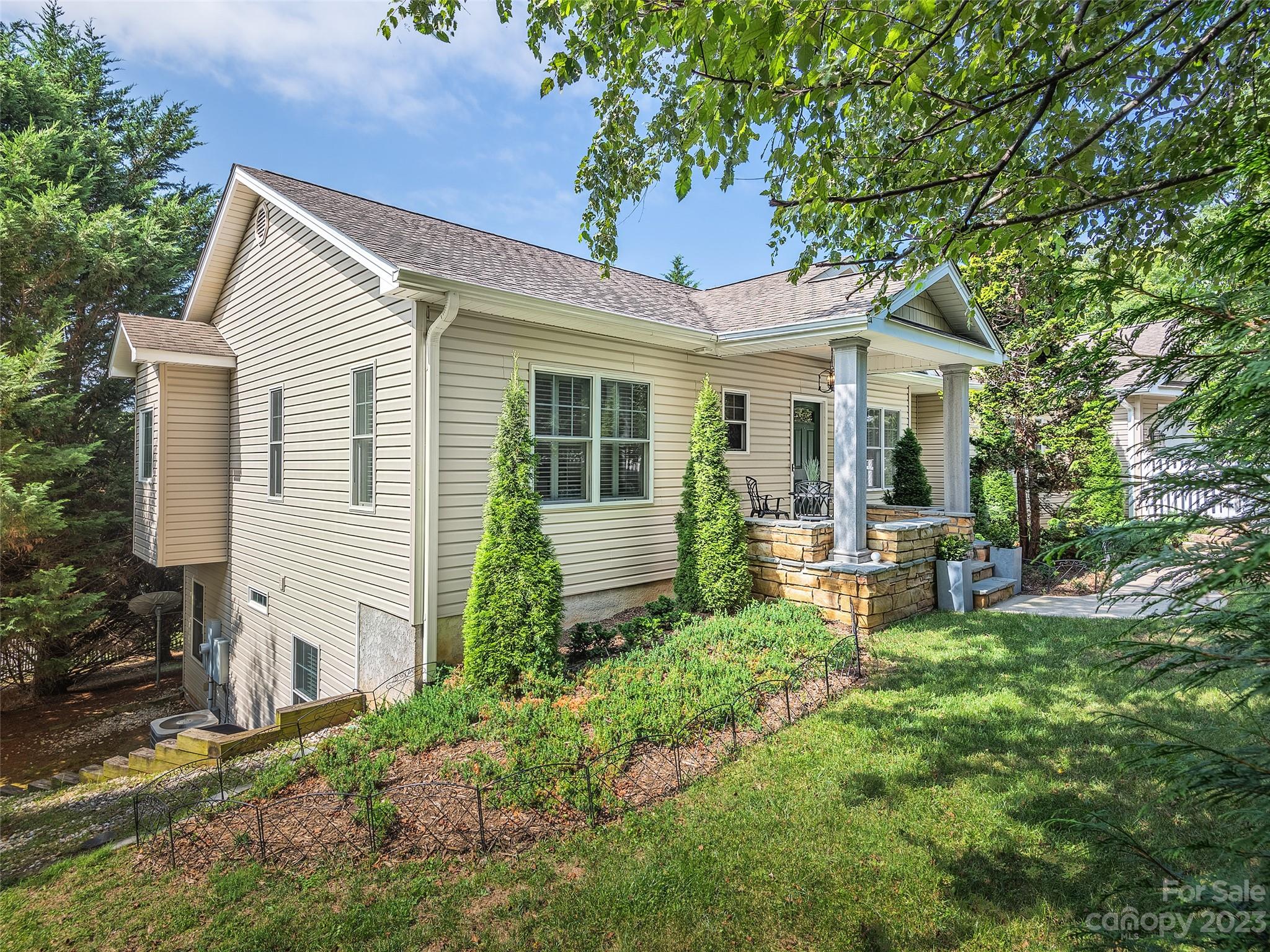 140 Kirkwood Drive Asheville NC 28805