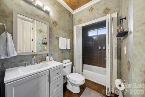 4001 Ainsdale Drive Matthews NC 28104
