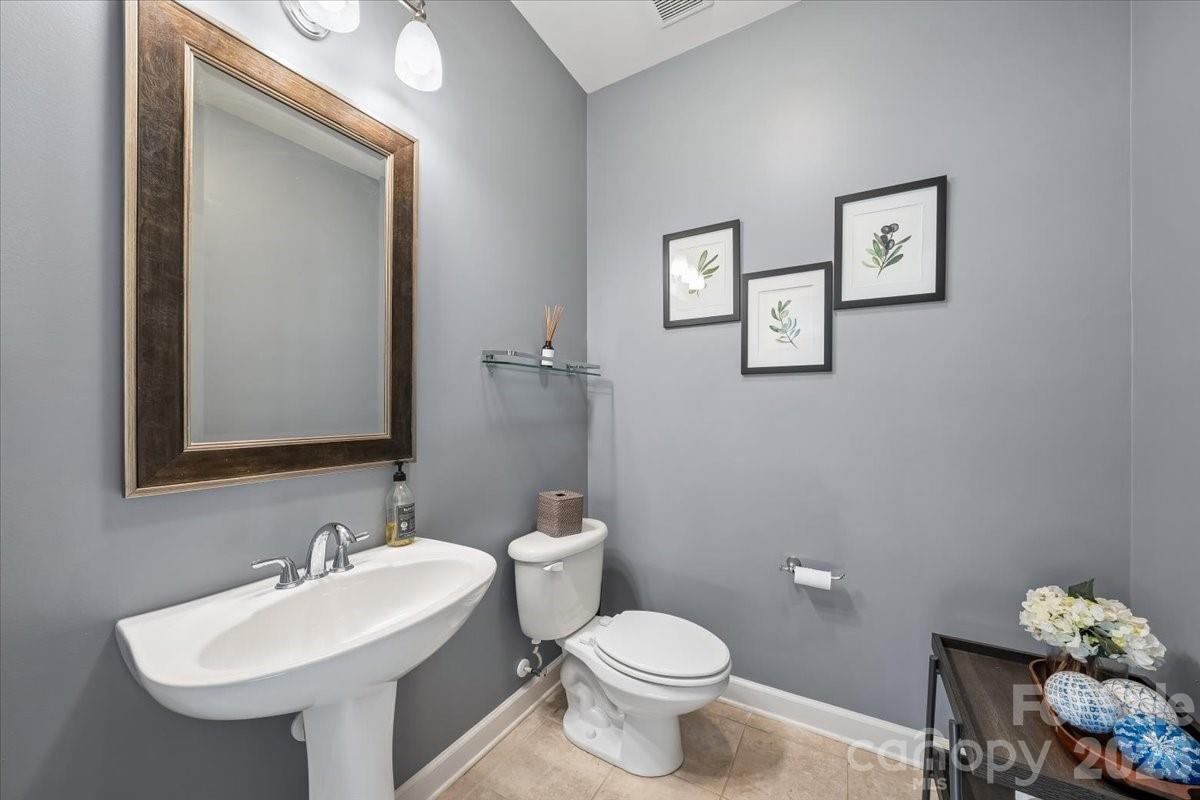 4001 Ainsdale Drive Matthews NC 28104