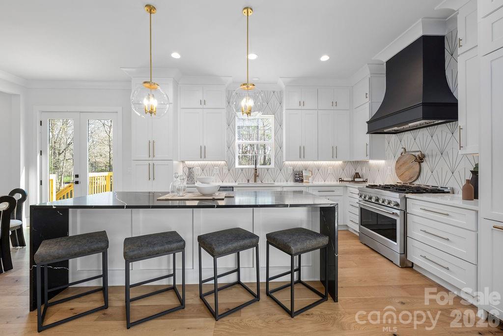 100 N Brackenbury Lane Charlotte NC 28270