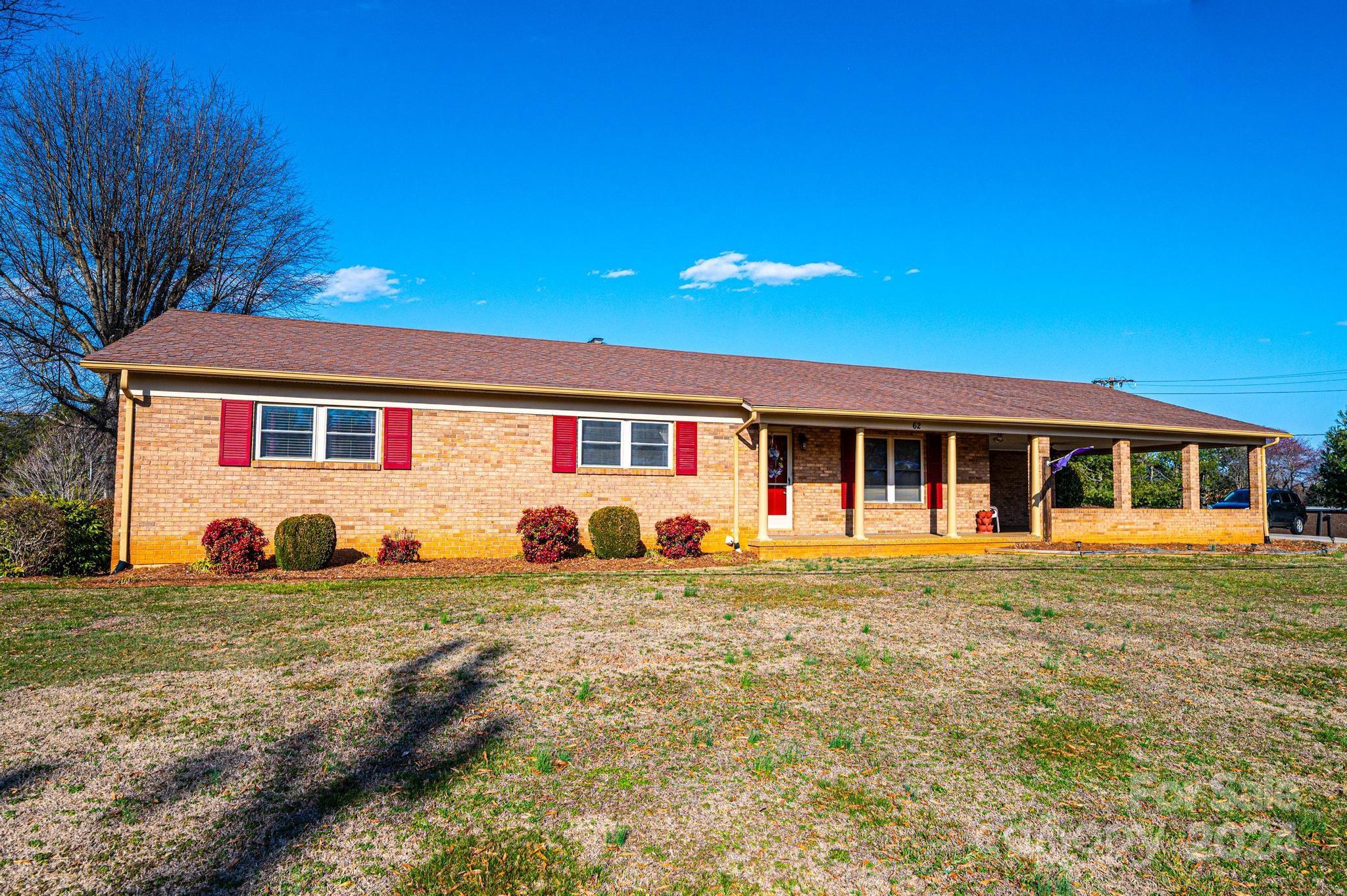 62 39th Street NW Hickory NC 28601