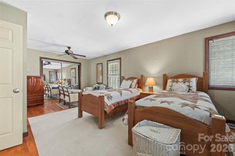 1717 Howard Moore Road Hot Springs NC 28743