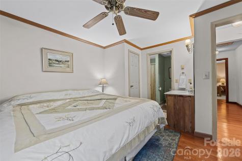 1717 Howard Moore Road Hot Springs NC 28743