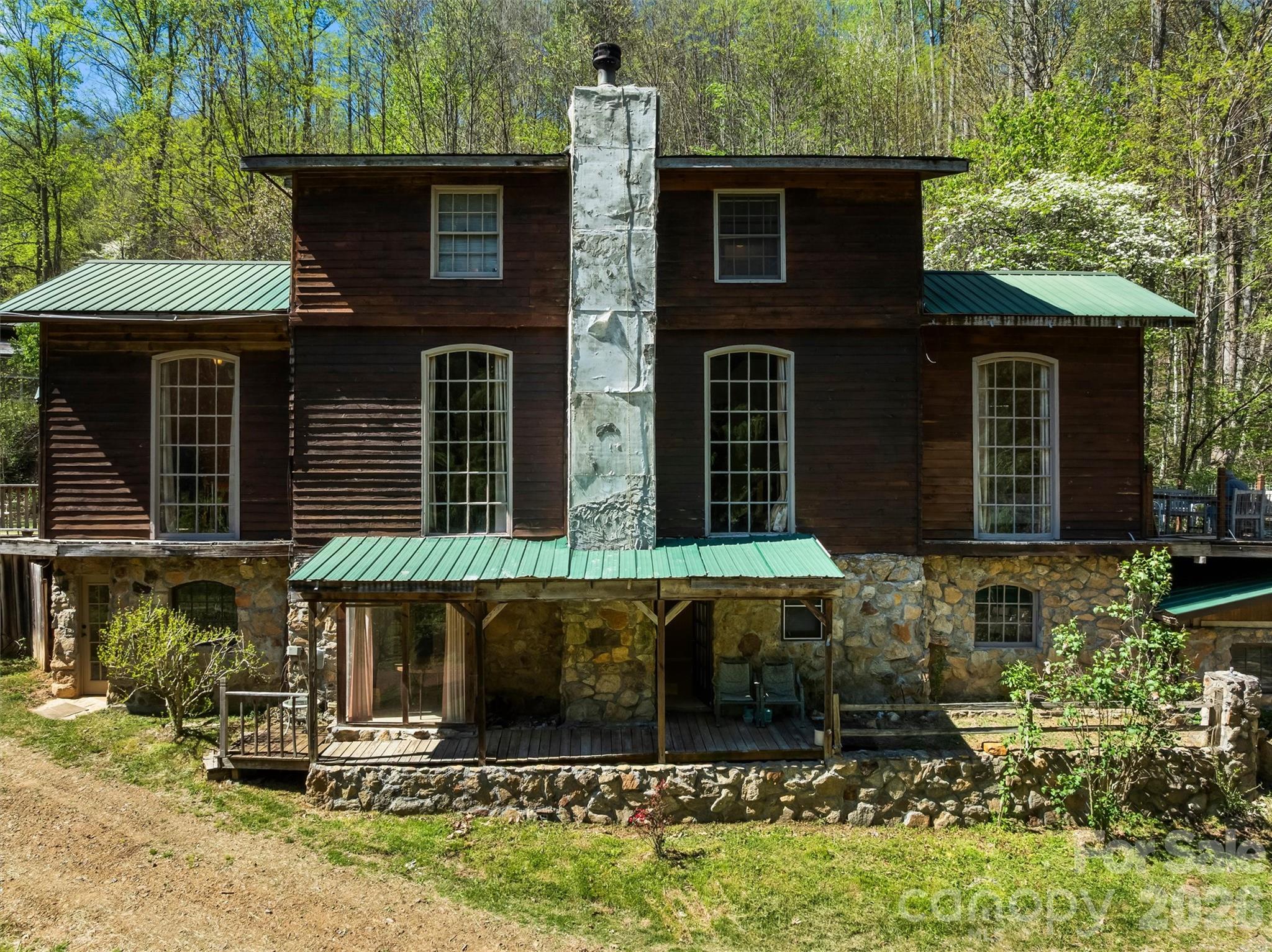 1717 Howard Moore Road Hot Springs NC 28743