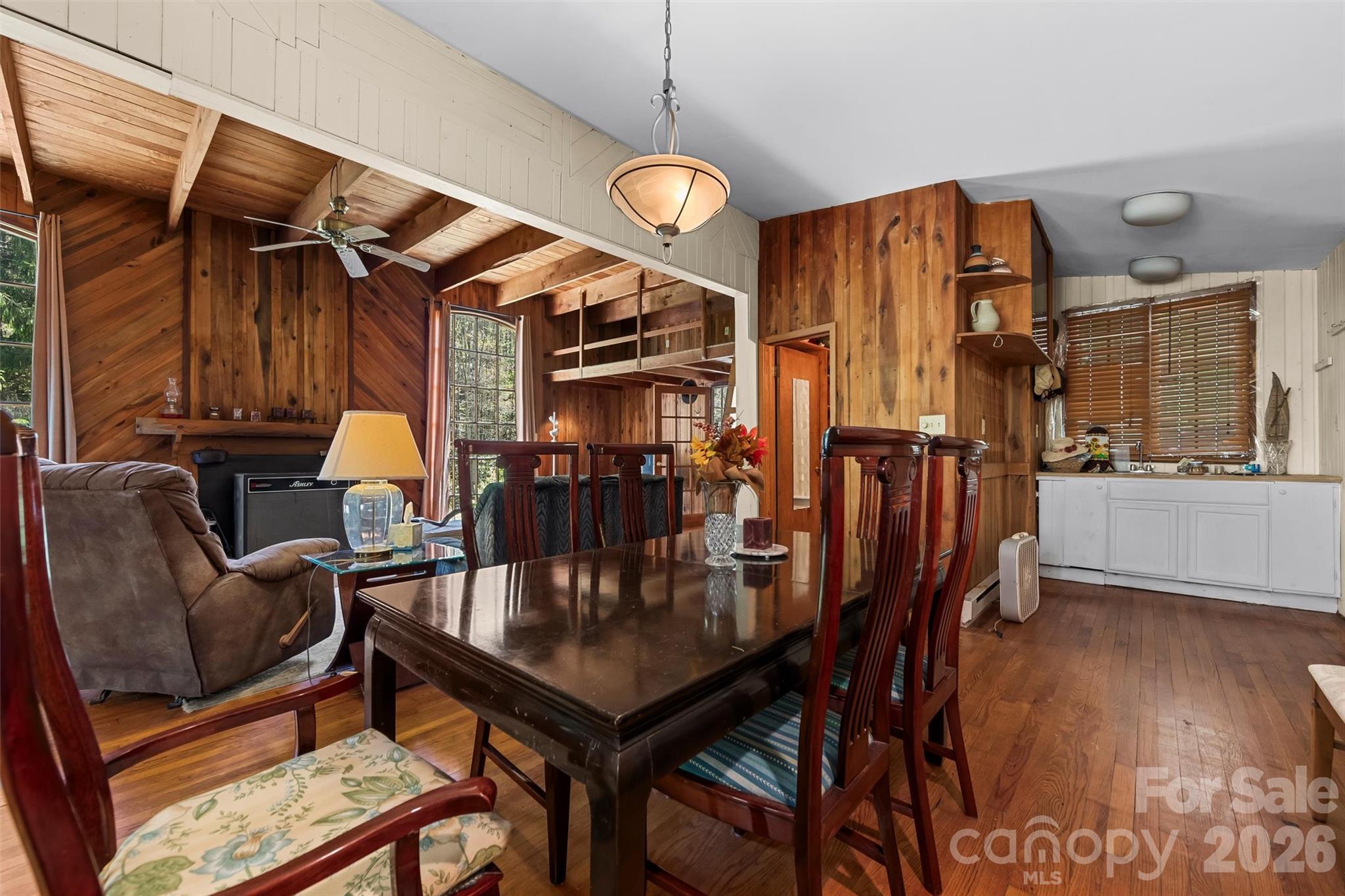 1717 Howard Moore Road Hot Springs NC 28743