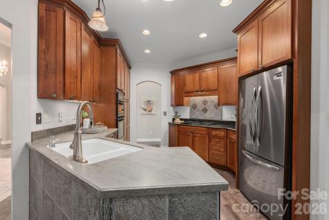 86 Oak Hollow Drive Asheville NC 28805