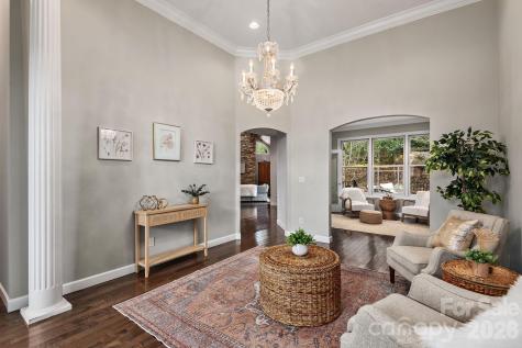 86 Oak Hollow Drive Asheville NC 28805