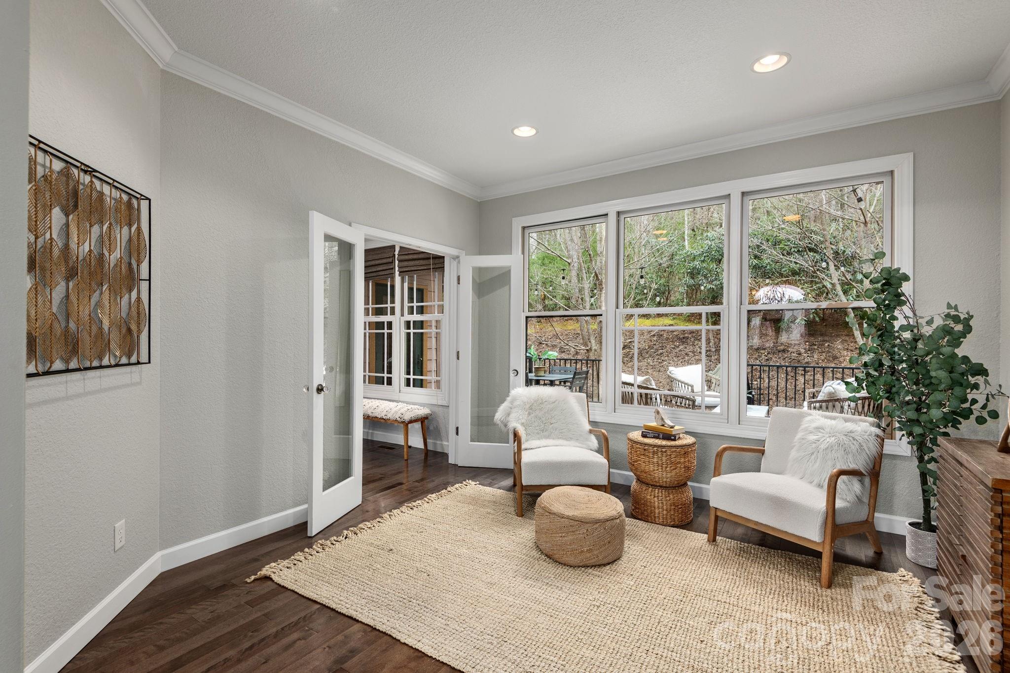 86 Oak Hollow Drive Asheville NC 28805