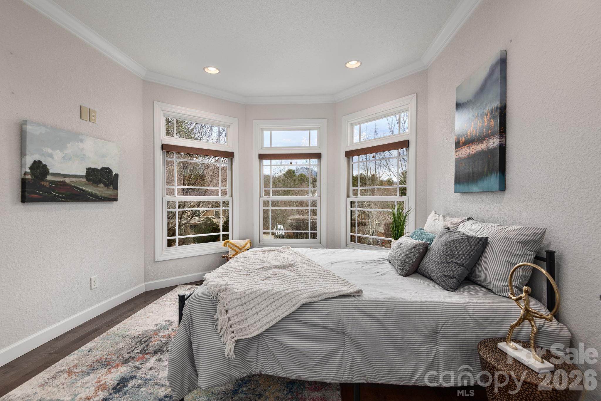 86 Oak Hollow Drive Asheville NC 28805