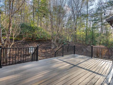 86 Oak Hollow Drive Asheville NC 28805