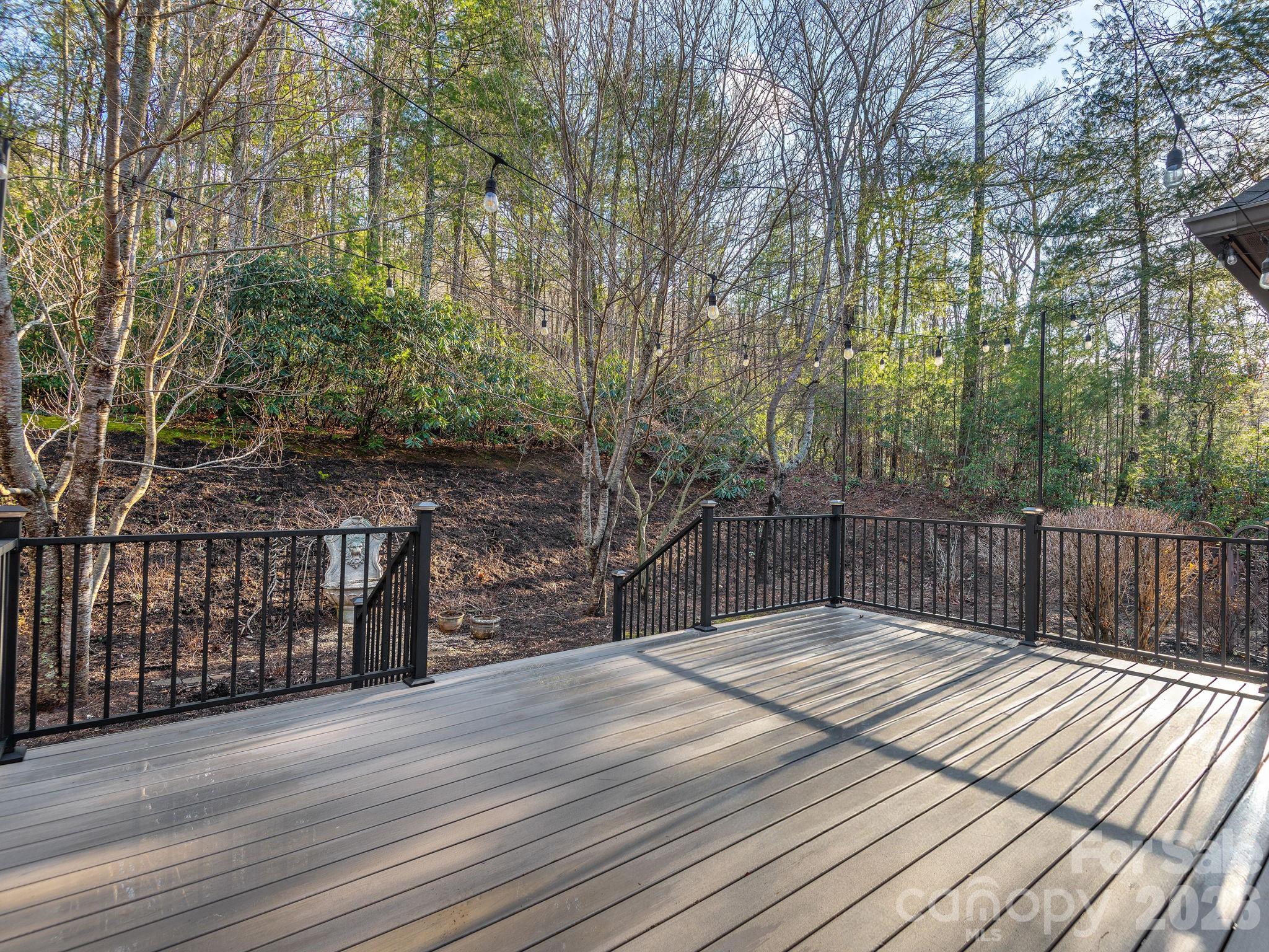 86 Oak Hollow Drive Asheville NC 28805