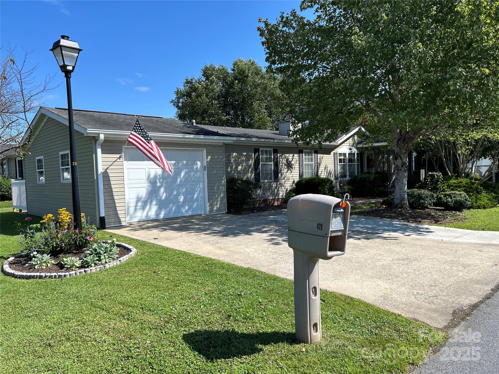 429 Riverwind Drive Hendersonville NC 28739