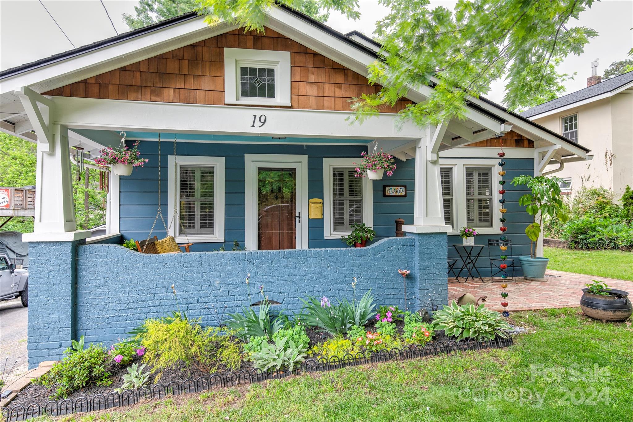 19 Lanvale Avenue Asheville NC 28806