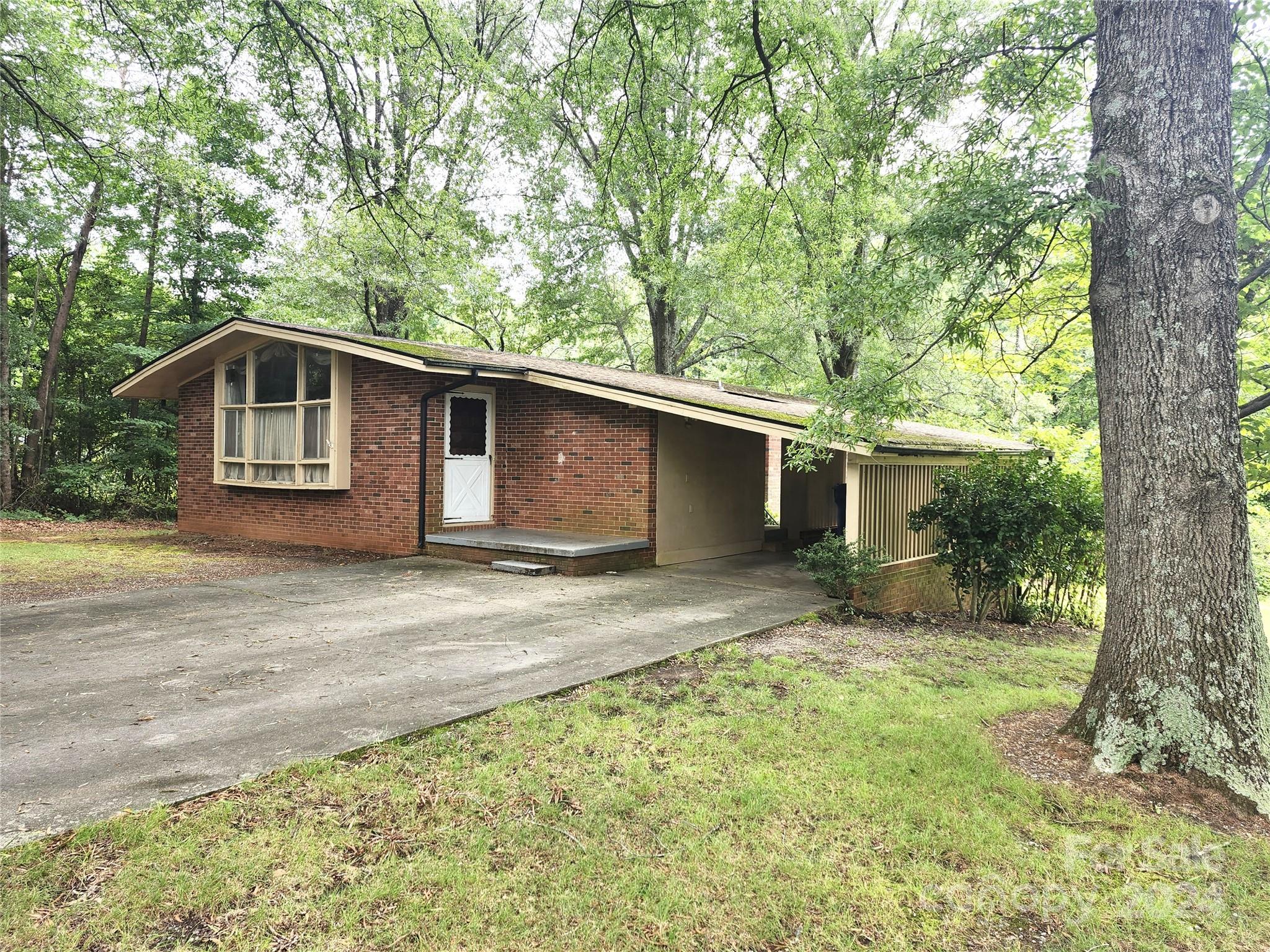 14 Pop Davis Road Taylorsville NC 28681