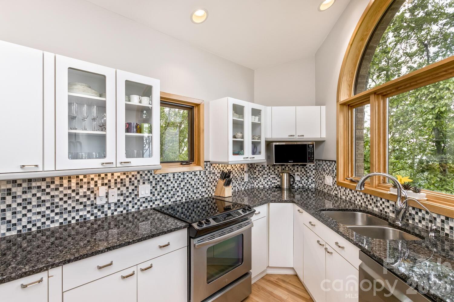 212 Chestnut Forest Road Fairview NC 28730