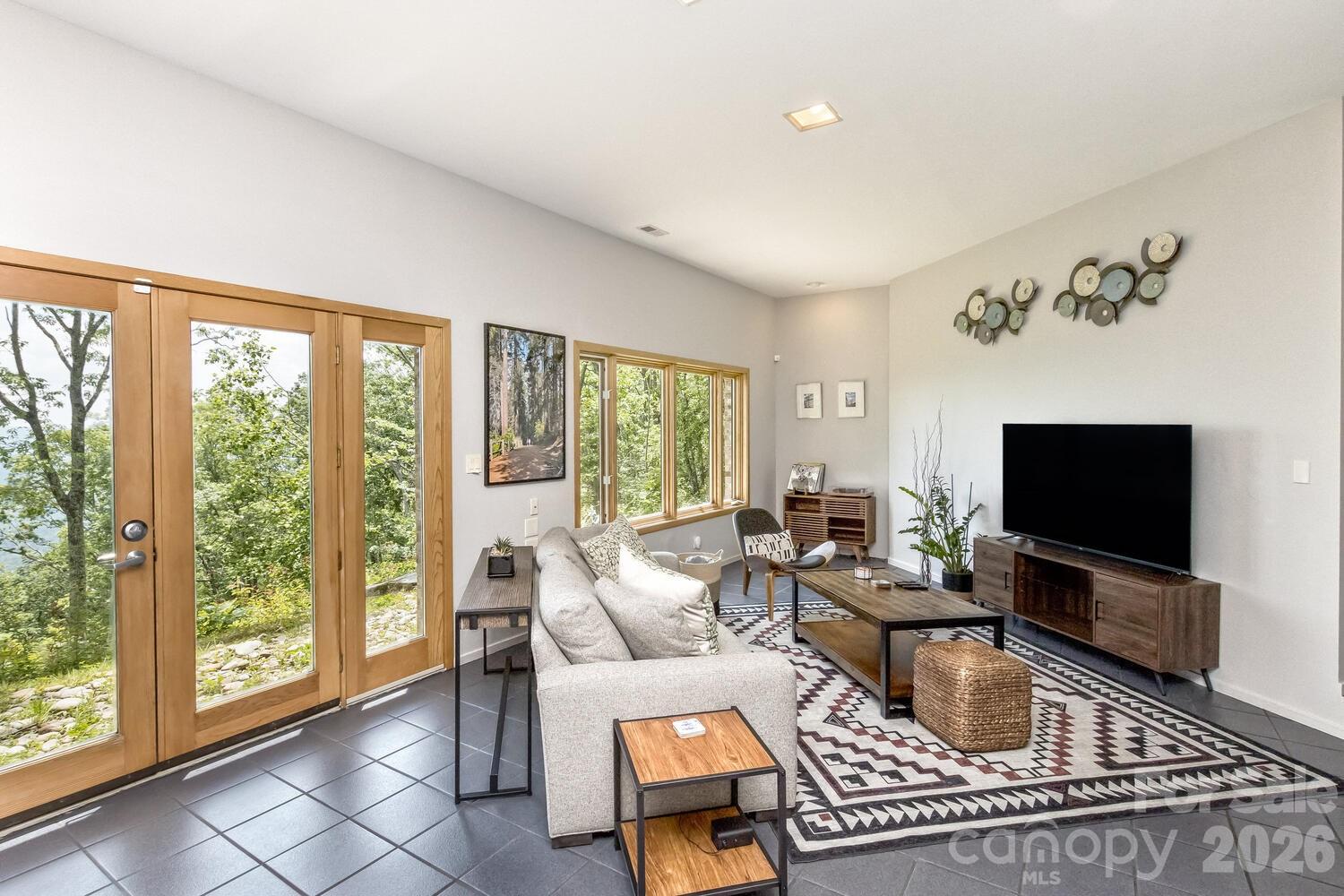 212 Chestnut Forest Road Fairview NC 28730
