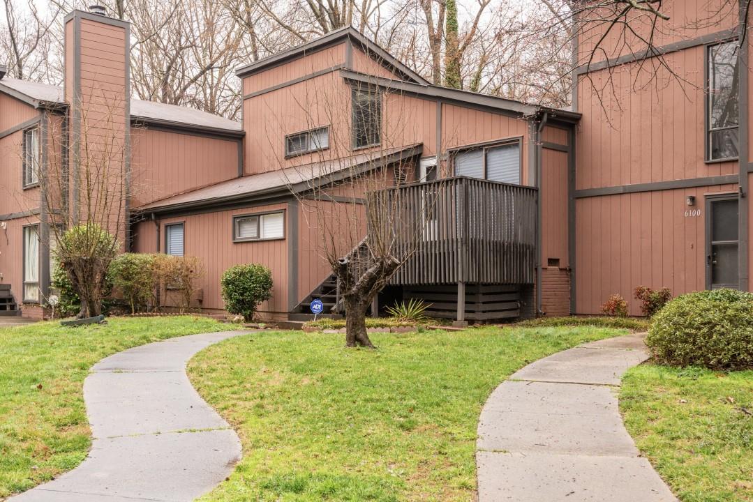 6102 Honeysuckle Lane Charlotte NC 28212