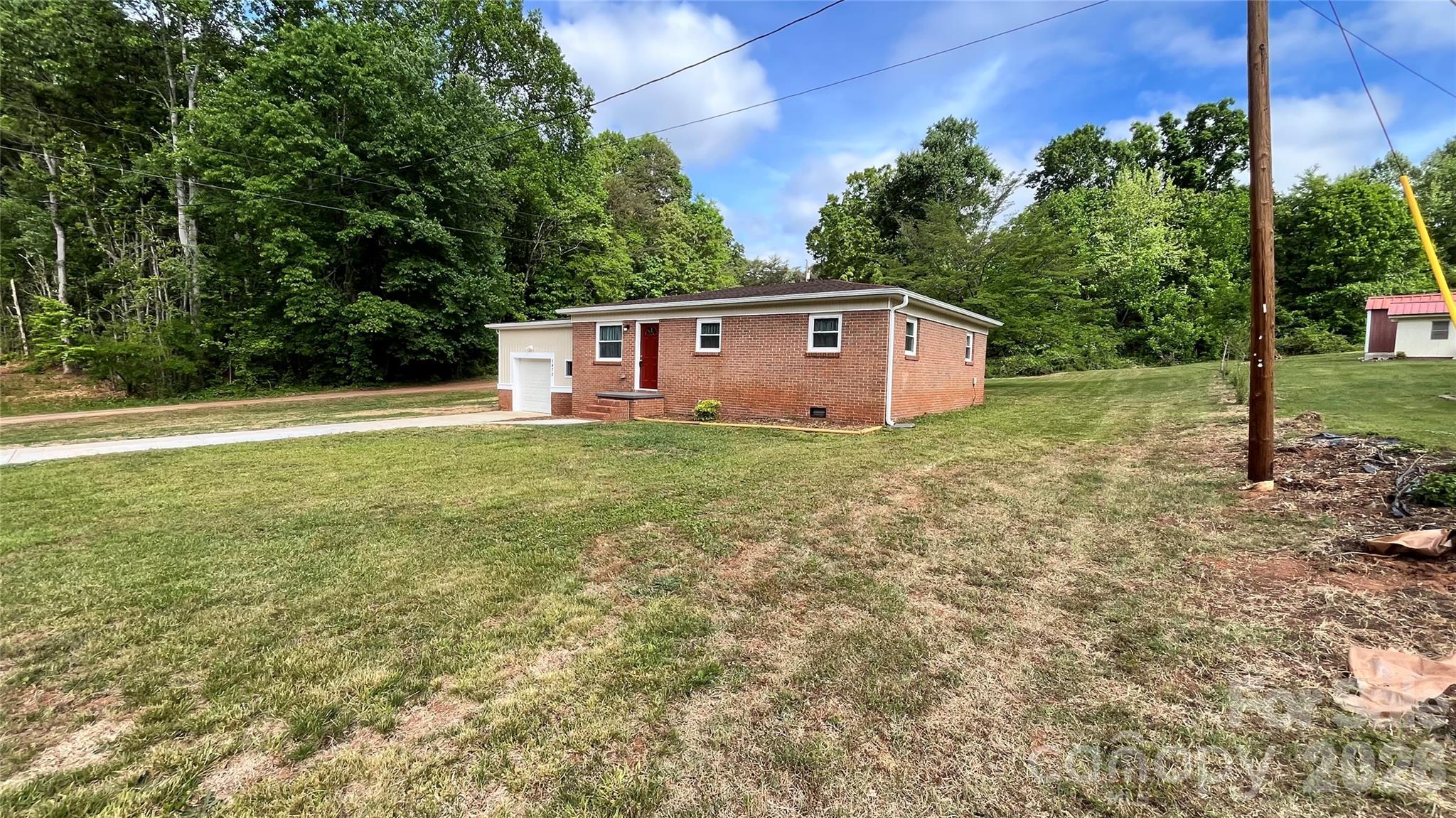 2470 Fire Department Street Newton NC 28658
