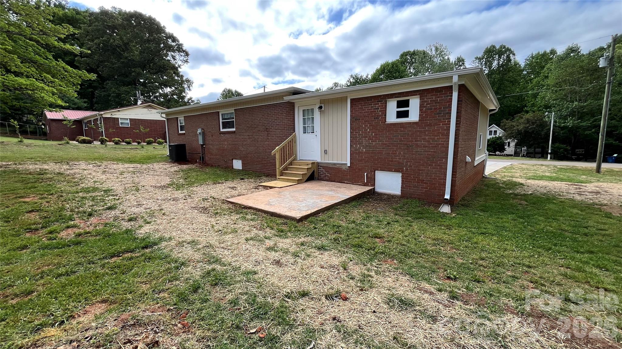 2470 Fire Department Street Newton NC 28658