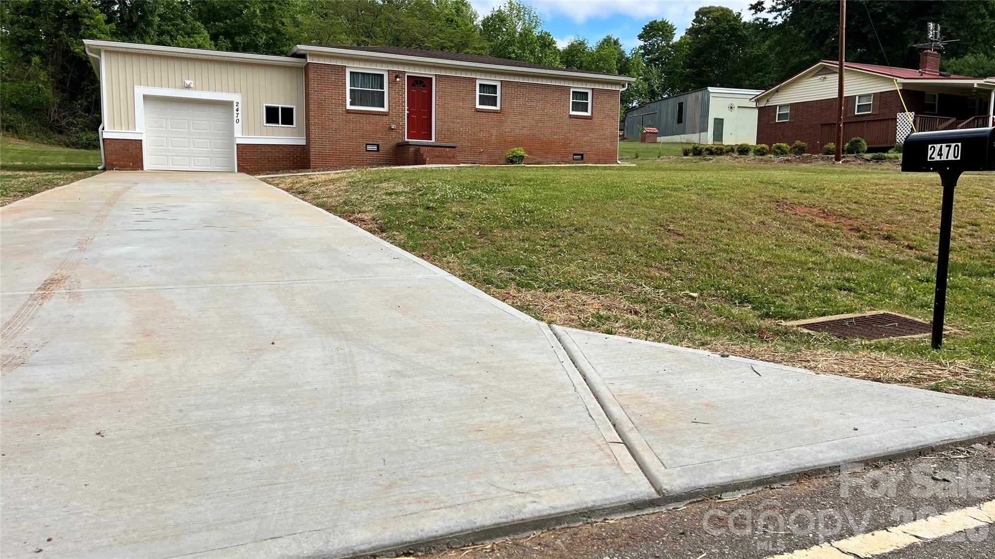 2470 Fire Department Street Newton NC 28658