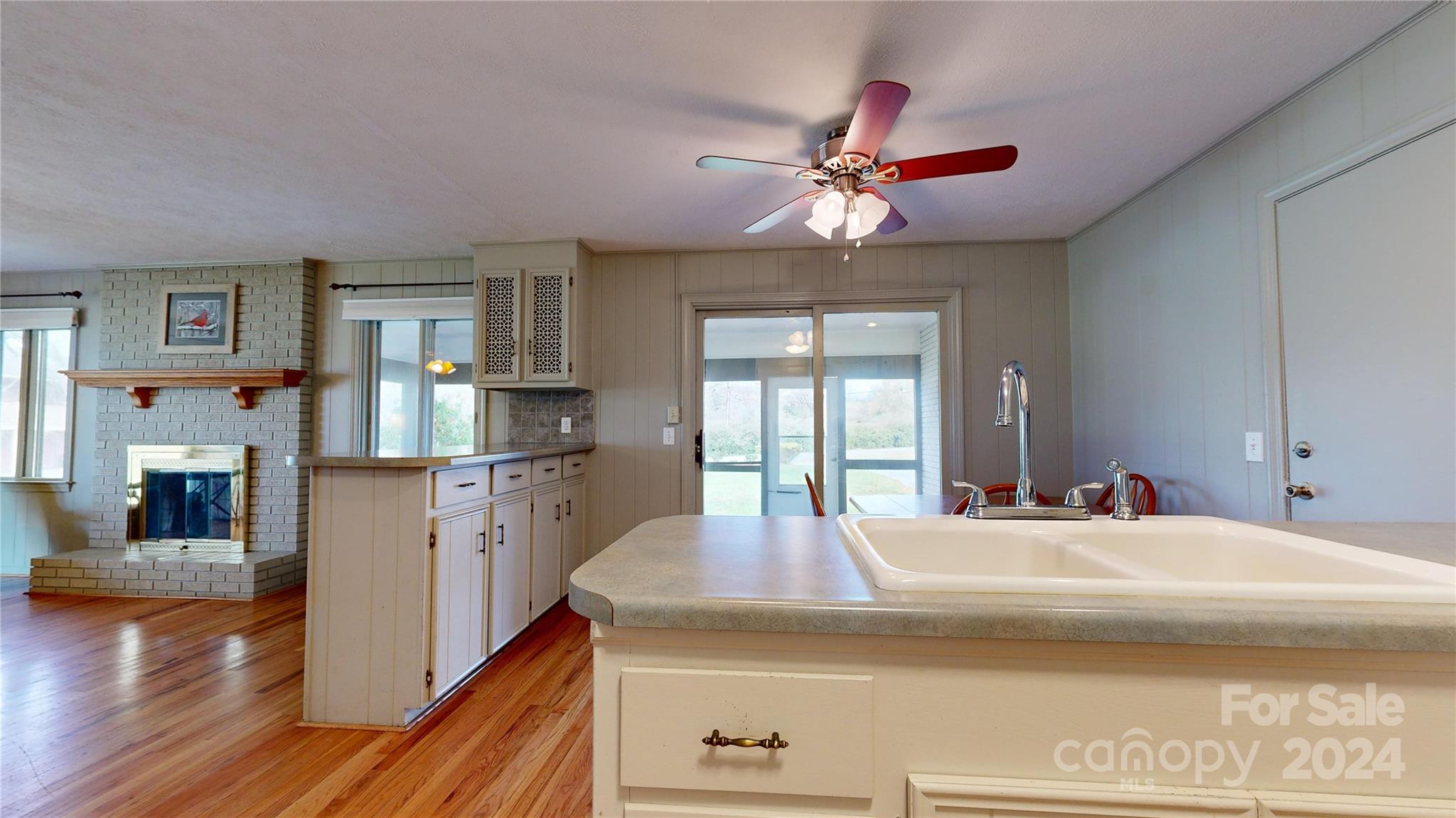 12 Moland Drive Etowah NC 28729