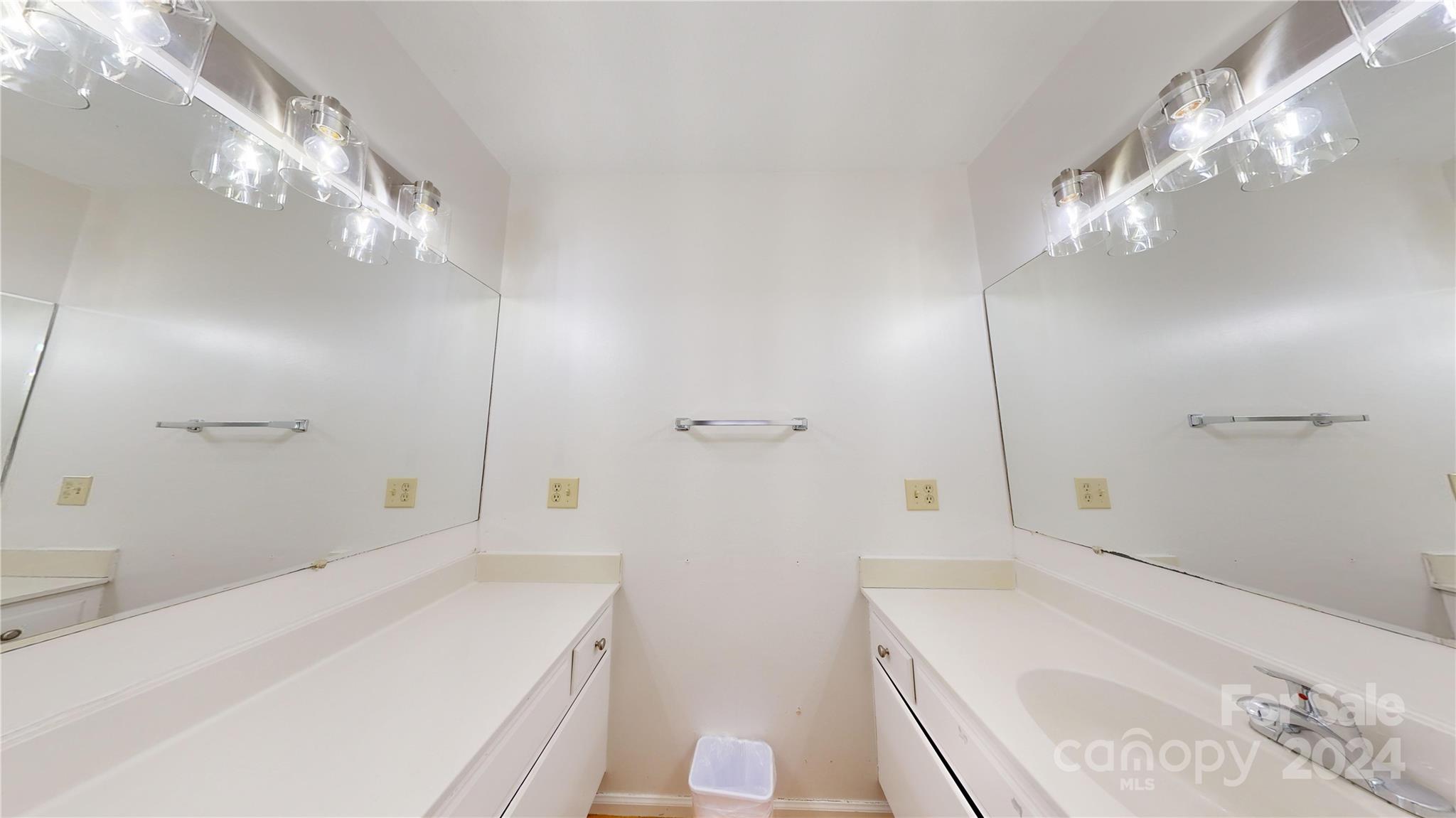 12 Moland Drive Etowah NC 28729