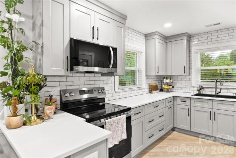 213 Hillcrest Drive Huntersville NC 28078