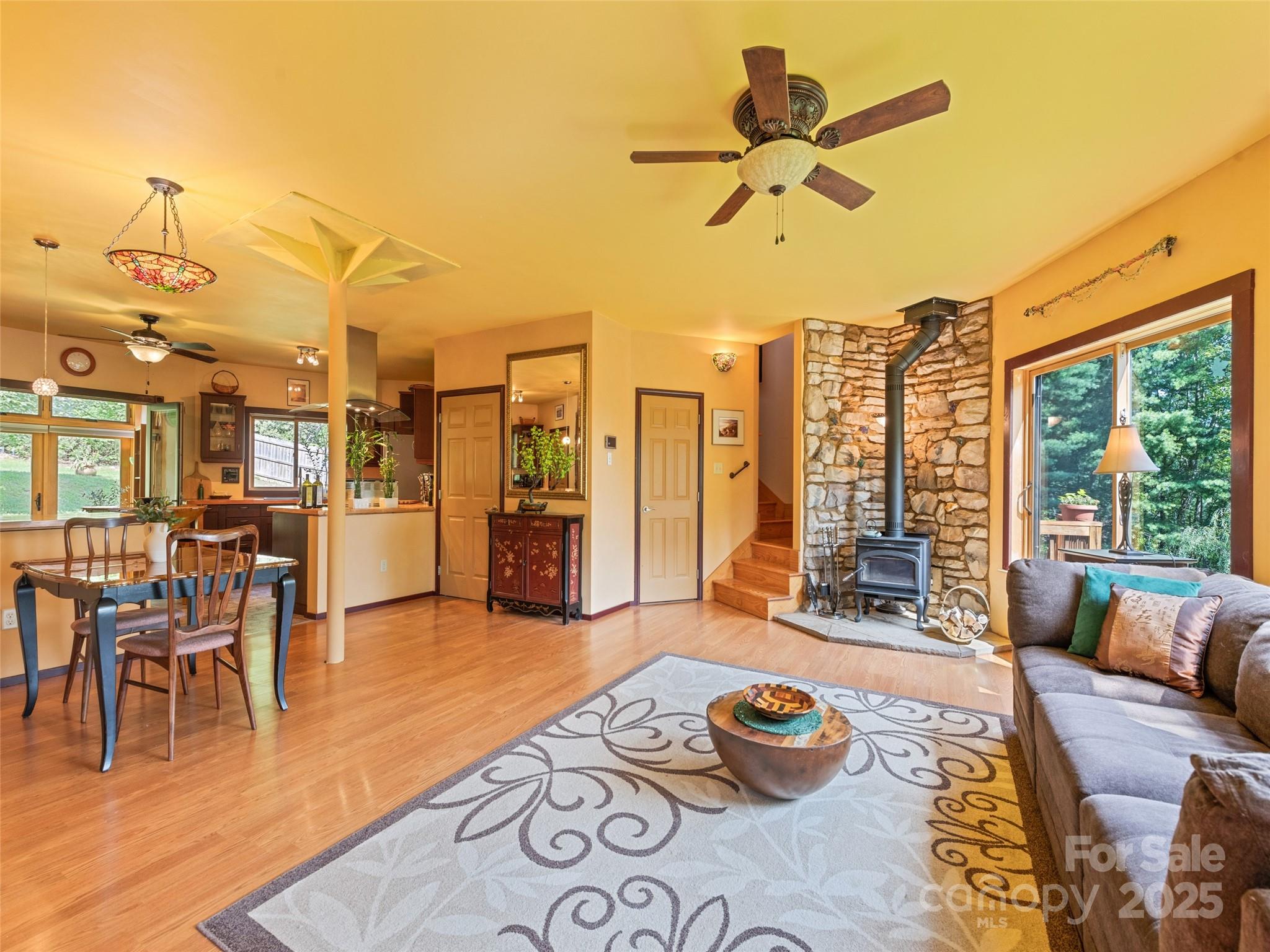 2675 Holbert Cove Road Saluda NC 28773