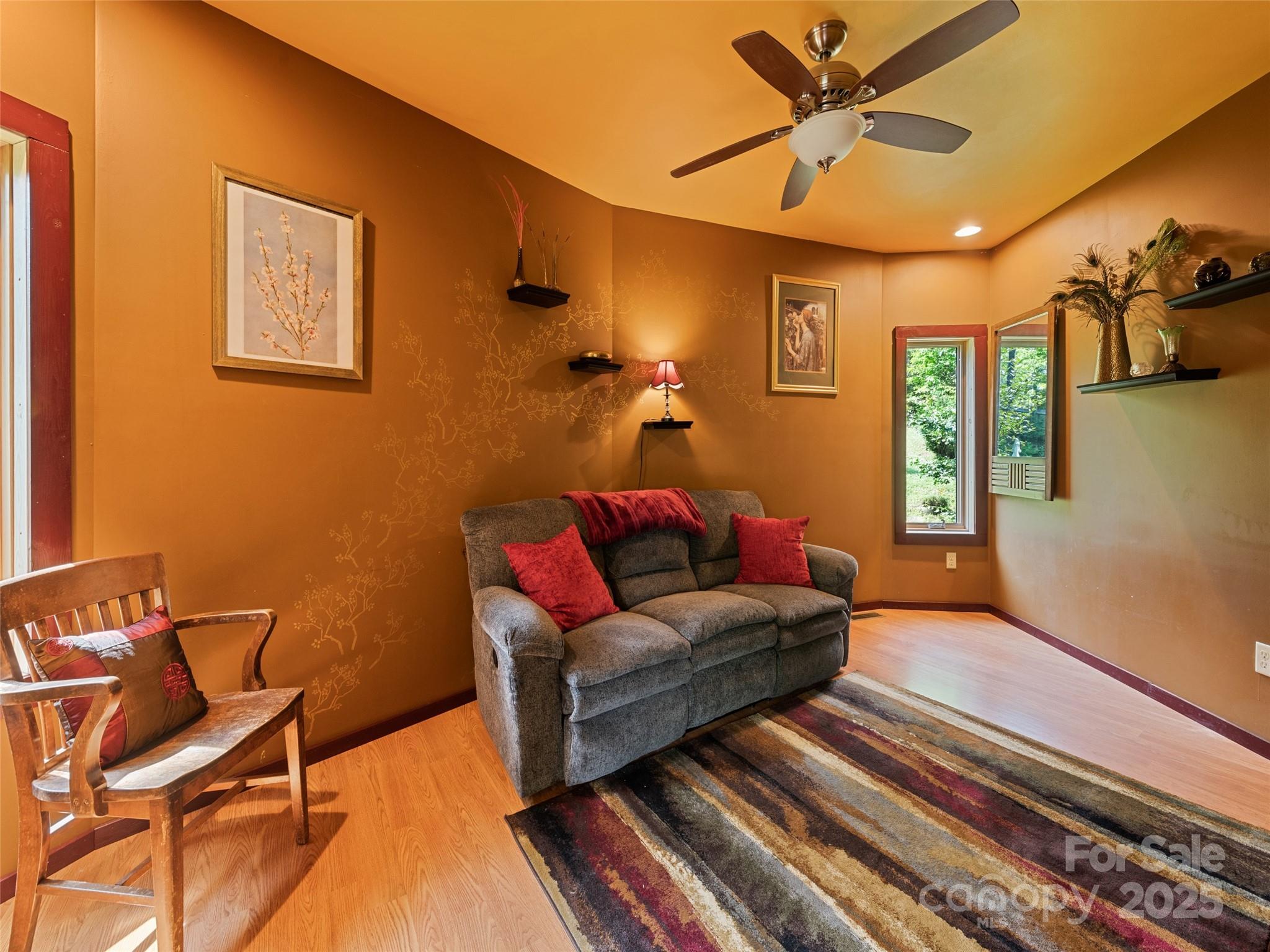 2675 Holbert Cove Road Saluda NC 28773