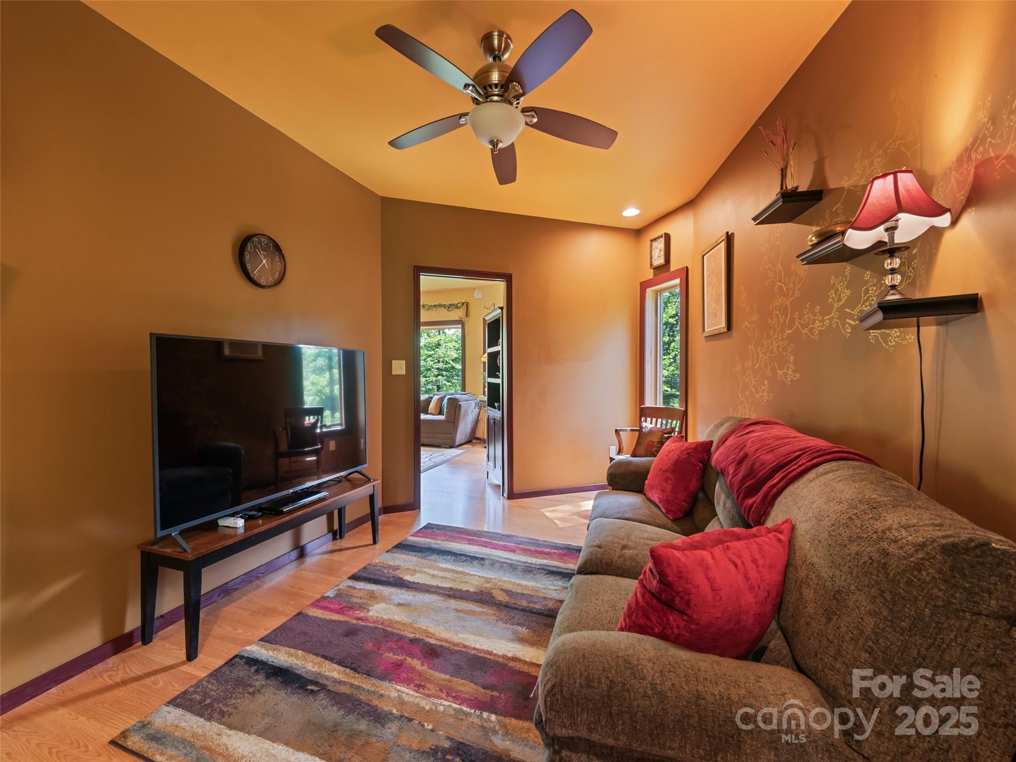 2675 Holbert Cove Road Saluda NC 28773