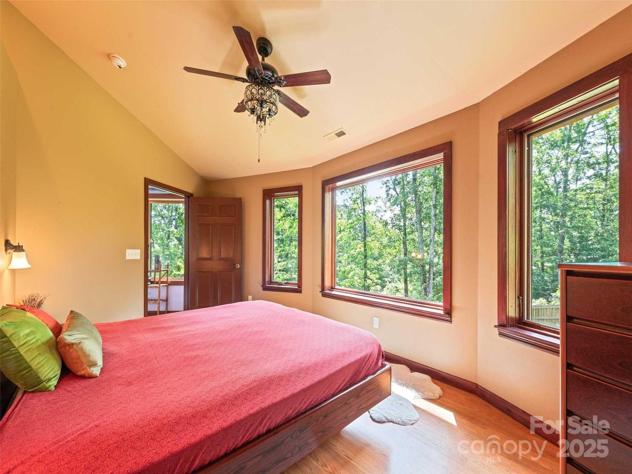 2675 Holbert Cove Road Saluda NC 28773