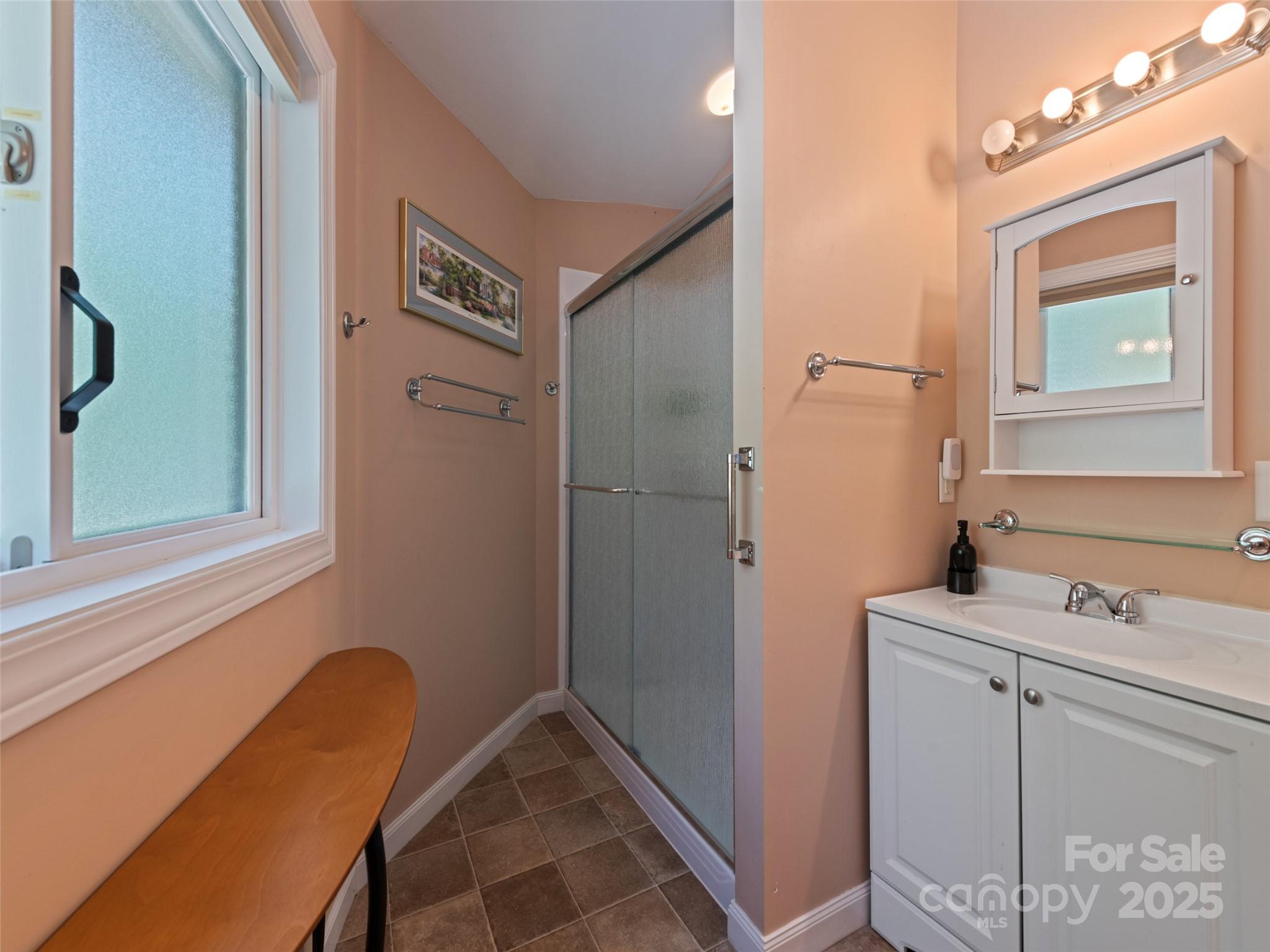 2675 Holbert Cove Road Saluda NC 28773