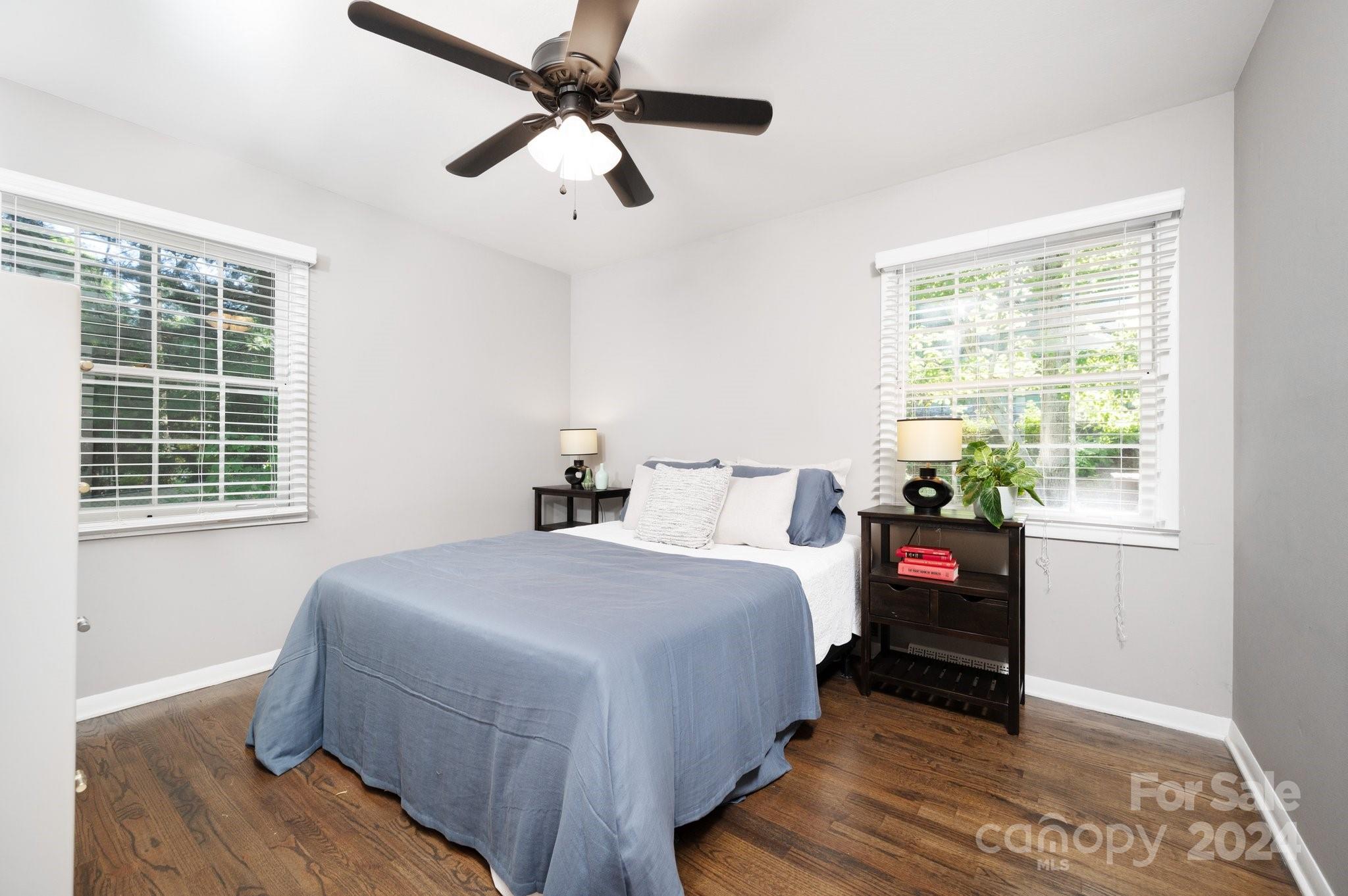 14 Mann Road Asheville NC 28805