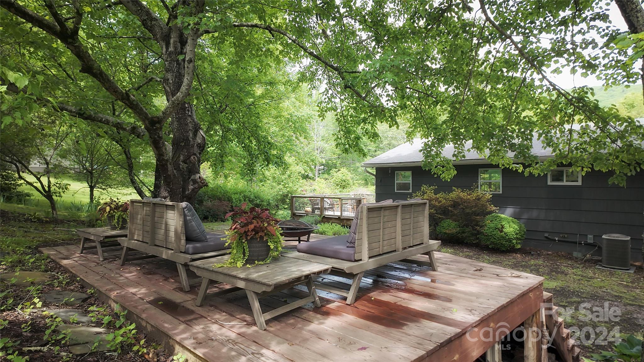 14 Mann Road Asheville NC 28805