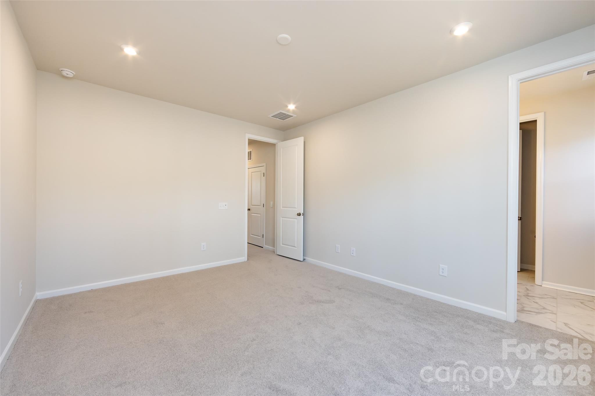 6005 Longar Lane Charlotte NC 28269