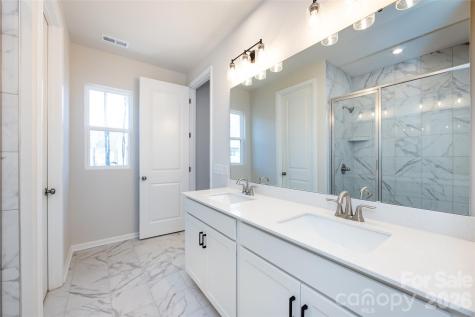 6005 Longar Lane Charlotte NC 28269