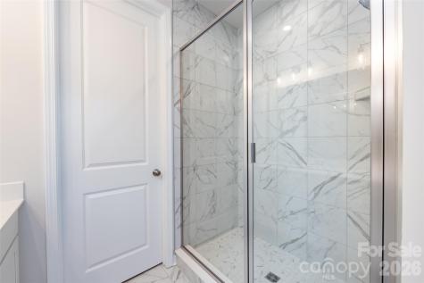 6005 Longar Lane Charlotte NC 28269
