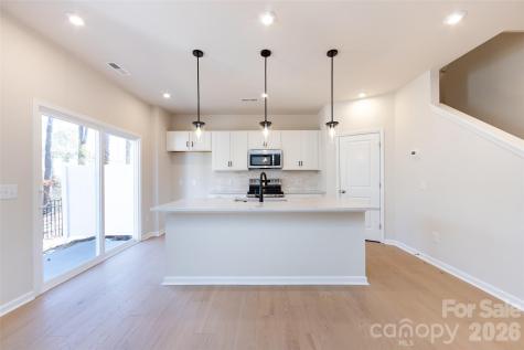 6005 Longar Lane Charlotte NC 28269