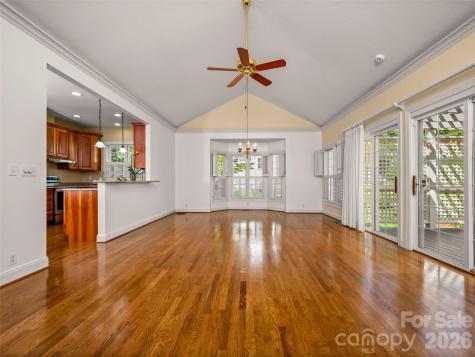 90 Dunroy Drive Hendersonville NC 28739