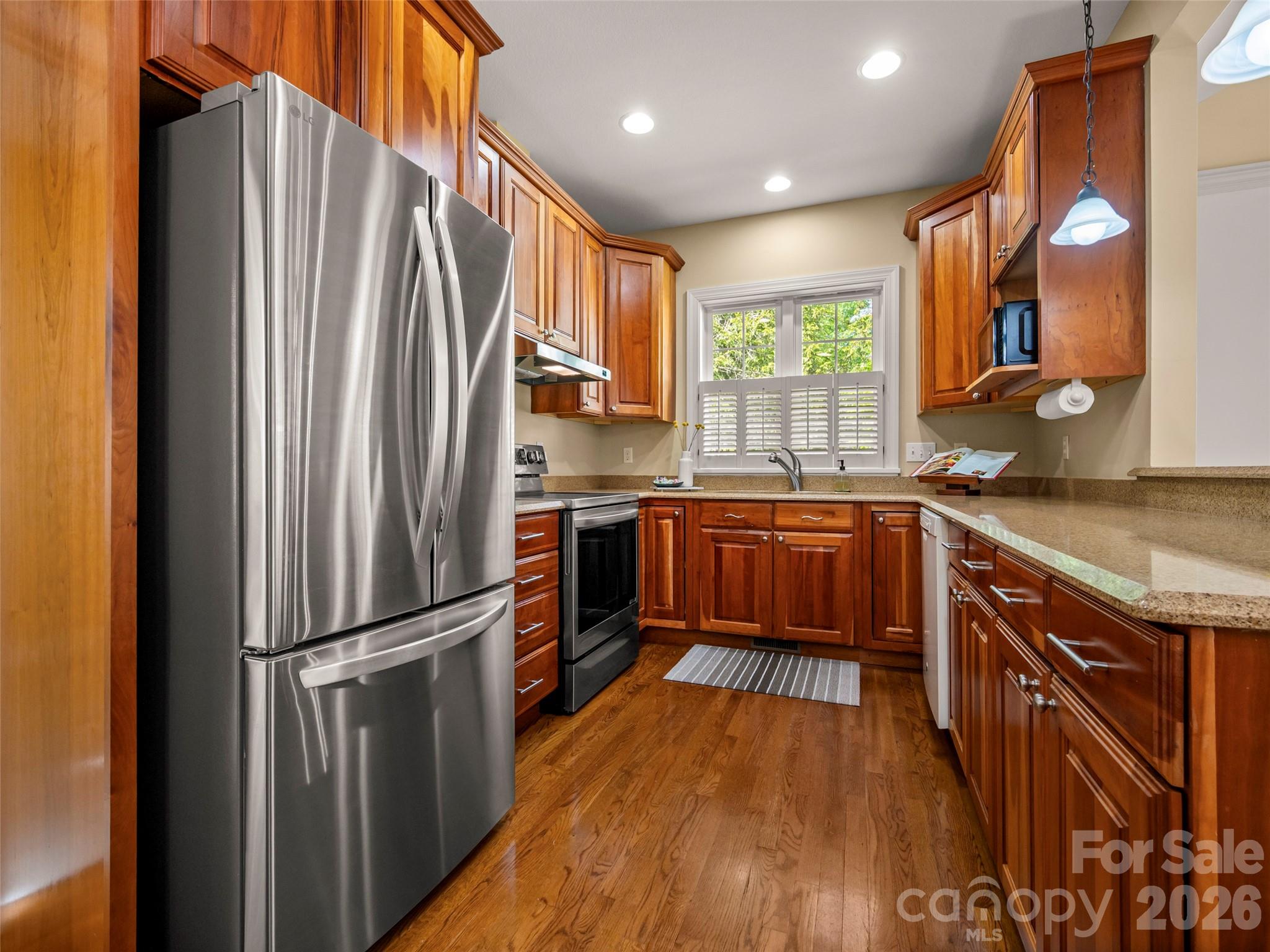 90 Dunroy Drive Hendersonville NC 28739