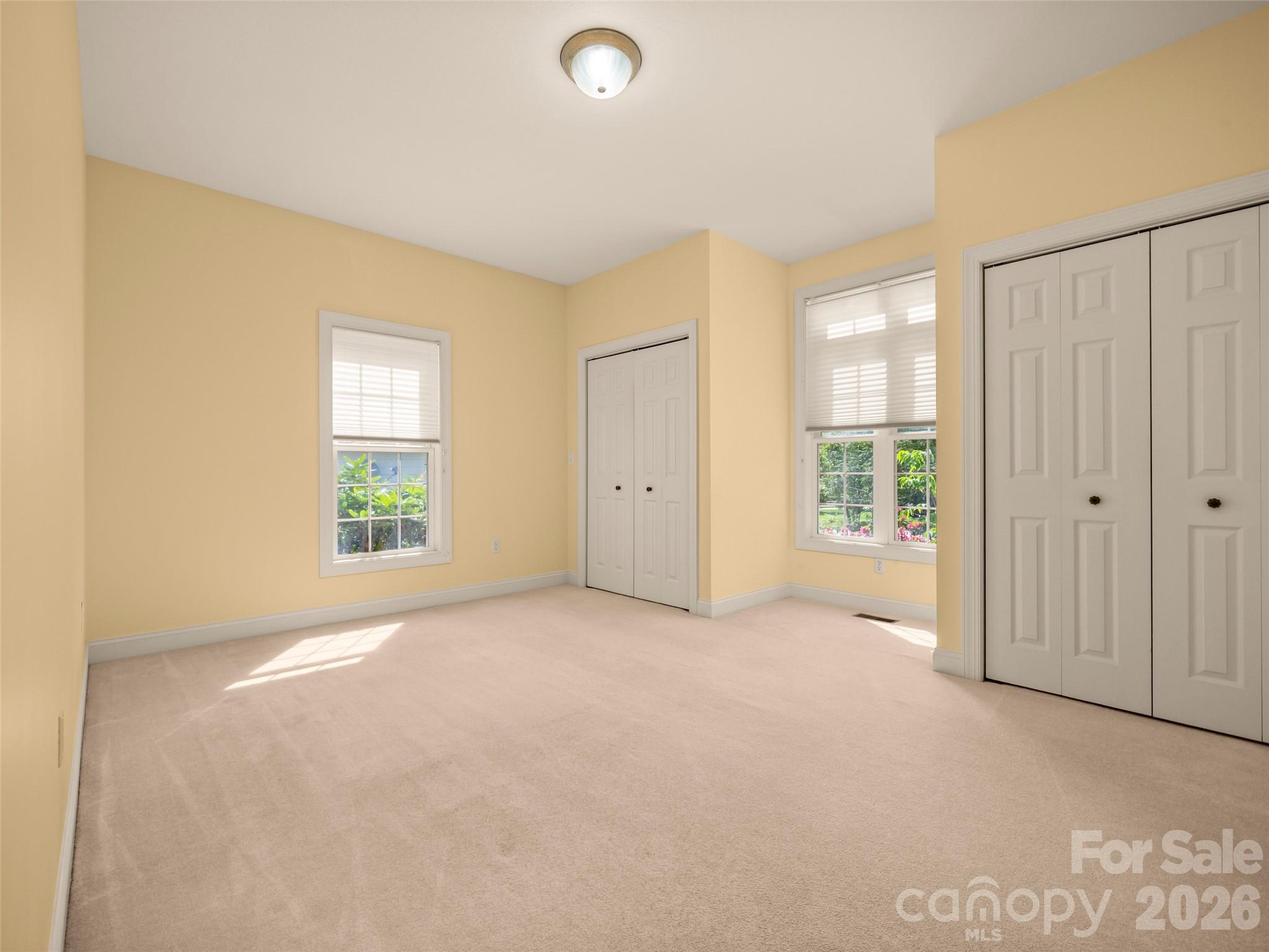 90 Dunroy Drive Hendersonville NC 28739