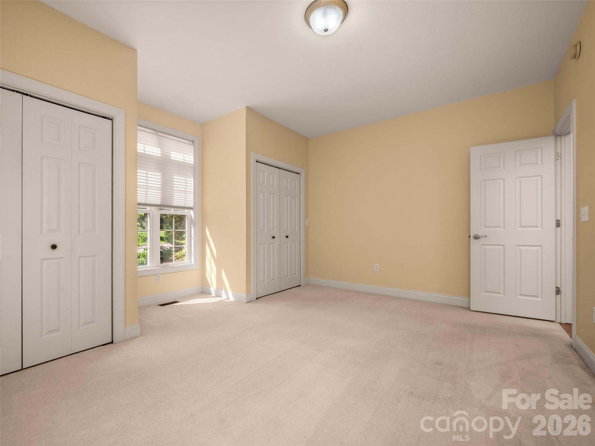 90 Dunroy Drive Hendersonville NC 28739