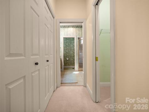 90 Dunroy Drive Hendersonville NC 28739
